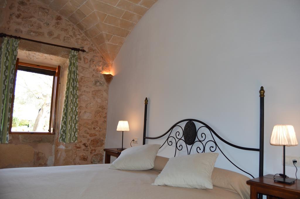 Son Llado Country house